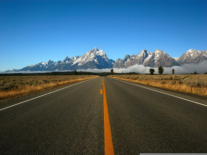 gray asphalt road, road, marking, line, yellow, mountains, fog, asphalt, HD wallpaper