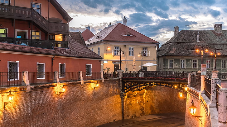 Sibiu, urbain, ville, éclairage public, Roumanie, Fond d'écran HD