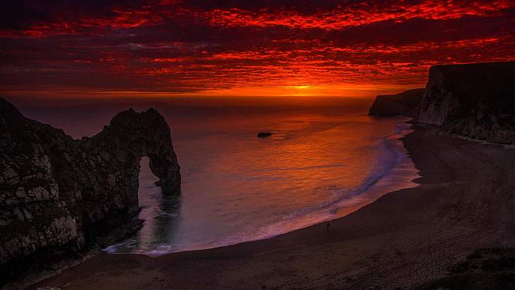 formacja skalna w pobliżu plaży HD tapety, zachód słońca, Anglia, wapienne bramy, Durdle Door, Tapety HD