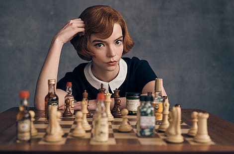 Anya Taylor-Joy, kvinnor, skådespelerska, TV-serie, schack, The Queen's Gambit, whisky, piller, sittande, rödhårig, kvinnor inomhus, HD tapet HD wallpaper