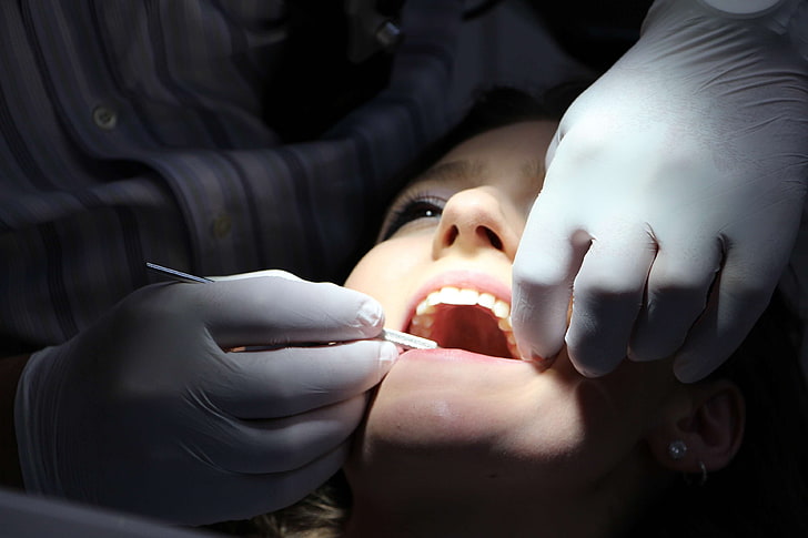 lavarsi i denti, catturare i denti, strumenti dentali, intervento dentale, riparazioni dentali, dentista, apparature dentistiche, riparazione denti, dentista, strumenti per digrignare denti, zahnarztpraxis, za, Sfondo HD