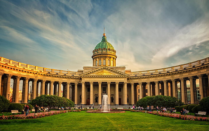 St. Petersburg, Russland, Gebäude, Menschen, beige und grüne Betonkonstruktion, Petersburg, Russland, Gebäude, Menschen, HD-Hintergrundbild