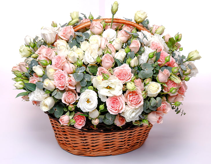 flores blancas y rosadas, canasta, rosas, ramo, suave, rosa, hermosa, encantadora, eustoma, elegante, mimbre, Fondo de pantalla HD