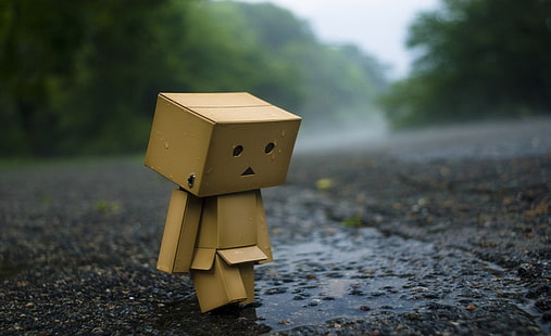 Lonely Robot, hombre de caja de cartón marrón, Aero, Creativo, Pequeño, Robot, Solitario, Fondo de pantalla HD HD wallpaper