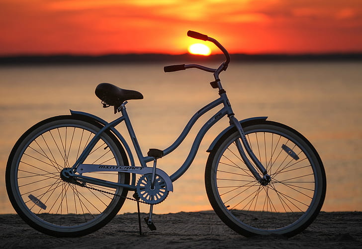 white frame beach cruiser bicycle during sunset, white, frame, beach cruiser, cruiser bicycle, sunset, Challenge, Factory, bicycle, sea, beach, outdoors, nature, dusk, HD wallpaper