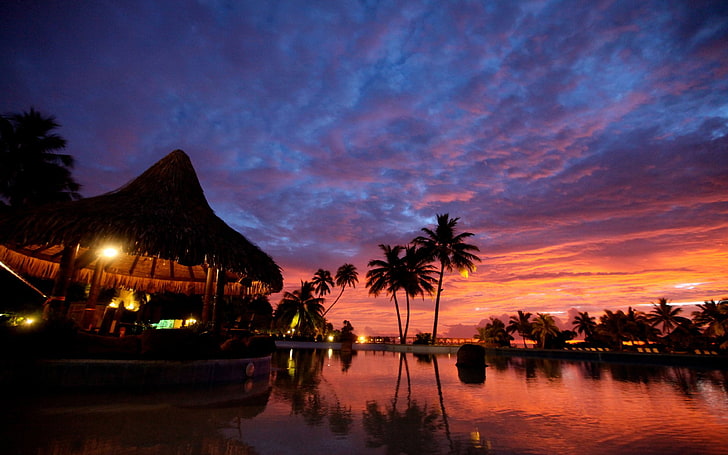 Tahiti Sunset Bora Bora Islands Eclipse Red Clouds Palms Trees Reflection Hd Wallpapers Para Telefones Celulares Tablet E Laptop 3840 × 2400, HD papel de parede