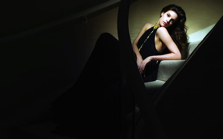 Liv Tyler on The Stairs, querida, atriz, celebridade, garota legal, atrizes de hollywood, HD papel de parede