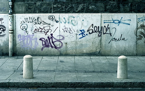 biała ściana betonowa z graffiti, graffiti, ulica, Tapety HD HD wallpaper