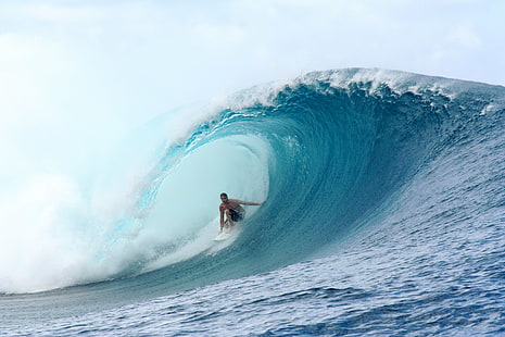 uomo che cavalca una tavola da surf su un'onda del mare, teahupoo, tahiti, teahupoo, tahiti, Big Wave Surfing, Teahupoo Tahiti, uomo, tavola da surf, onda del mare, papeete, surf, Polinesia francese, Polynésie française, tahiti, onda di surf, onde, tubo, canna,magro, rad, fantastico, divertente, migliore, surfista, brandello, onda google, superbo, abilità, duncan, co, foto, sport, sport estremi, avventura, azione, mare, persone, uomini, velocità, Sfondo HD HD wallpaper