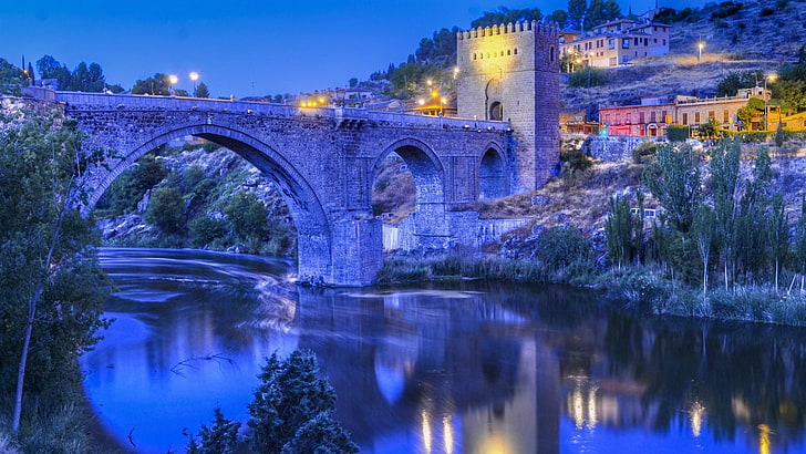 ночь, Европа, мост Сан-Мартинс, Испания, синий момент, Толедо, банк, арочный мост, дерево, вечер, синий пейзаж, отражение, туристическая достопримечательность, небо, река, мост, вода, ориентир, природа, HD обои