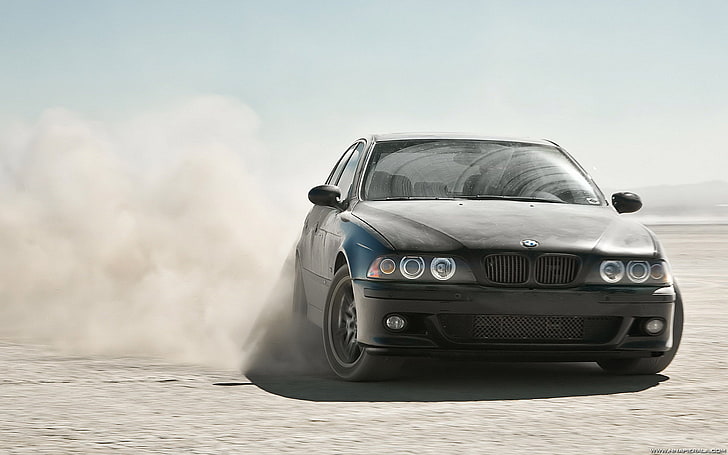 BMW E39 azul, poeira, derrapagem, HD papel de parede