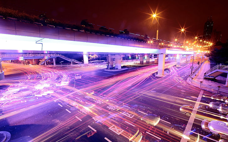 ponte di cemento grigio, paesaggio urbano, lunga esposizione, interscambio, incroci, sentieri di luce, traffico, luci, notte, Sfondo HD