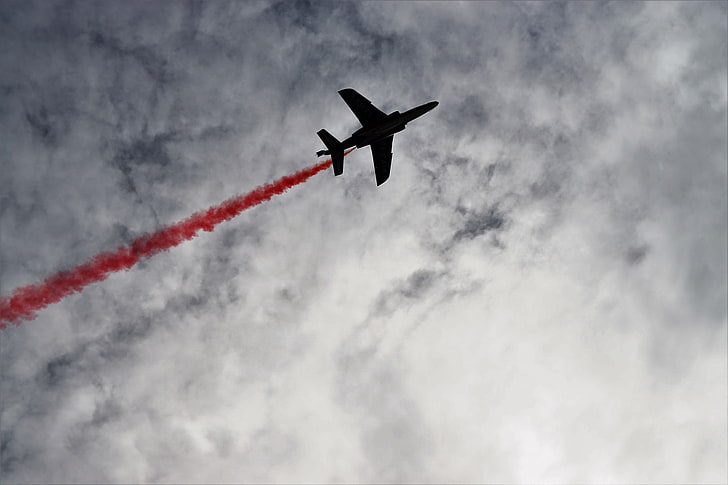 Flugzeug, farbiger Rauch, Wolken, Flugzeuge, HD-Hintergrundbild