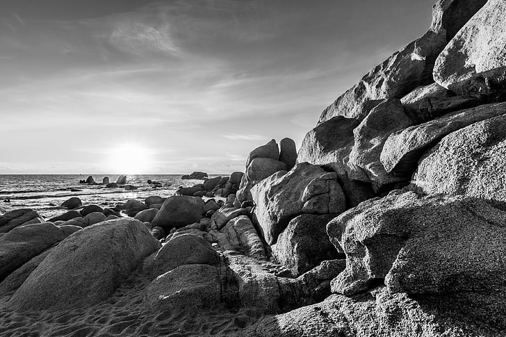 Schwarz-Weiß-Betonbau, Korsika, Sonnenuntergang, Monochrom, Landschaft, Natur, Rock, Meer, Küste, HD-Hintergrundbild