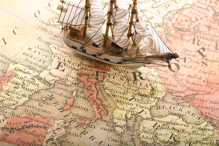 miniature galleon ship, ship, map, paper, souvenirs, HD wallpaper