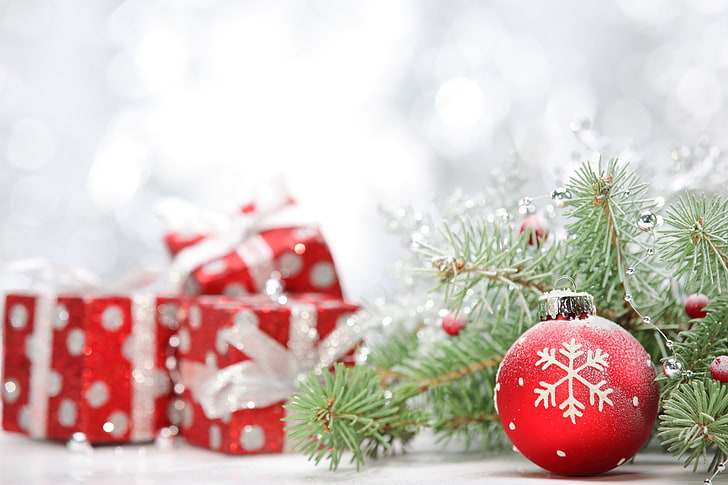merah dan putih ornamen Natal, merah, mainan, pohon, bola, pohon cemara, cabang, Tahun Baru, Natal, hadiah, kepingan salju, Wallpaper HD
