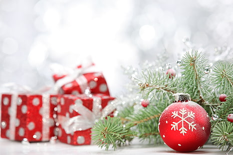 röd och vit julprydnad, röd, leksaker, träd, boll, gran, gren, nyår, jul, gåvor, snöflinga, HD tapet HD wallpaper