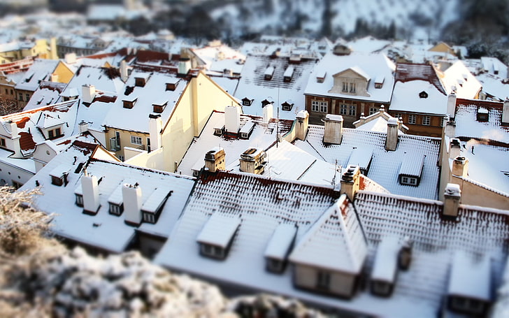 white and beige paint house roof, house, building, tilt shift, snow, rooftops, HD wallpaper