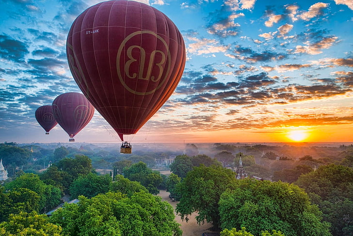 trois montgolfières roses, ciel, coucher de soleil, ballons, panorama, Myanmar, Birmanie, Bagan, Pagan, Fond d'écran HD