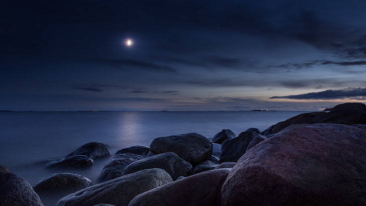 sea, moonlight, night, shore, horizon, rock, darkness, moon, calm, dusk, sky, water, HD wallpaper