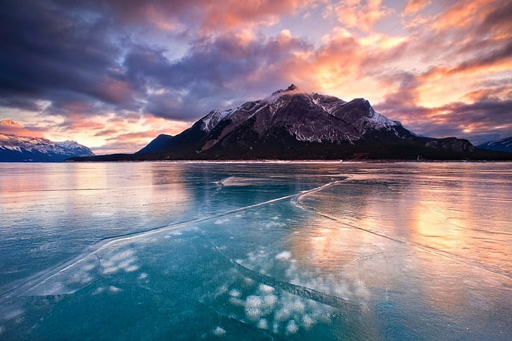 montanha inverno lago nascer do sol nuvens gelo geada Canadá nevado pico amarelo turquesa natureza paisagem frio, HD papel de parede