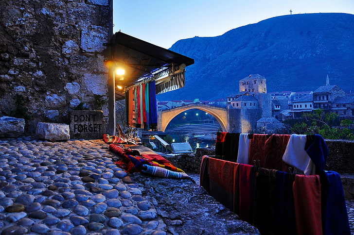 Mostar, Bosnie-Herzégovine, vieux pont, pont, vieux, nuit, ne jamais oublier, Stari Most, mosquée, Fond d'écran HD