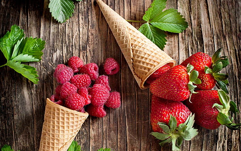 Fresh fruits, raspberries, strawberries, waffle, leaves, Fresh, Fruits, Raspberries, Strawberries, Leaves, HD wallpaper HD wallpaper