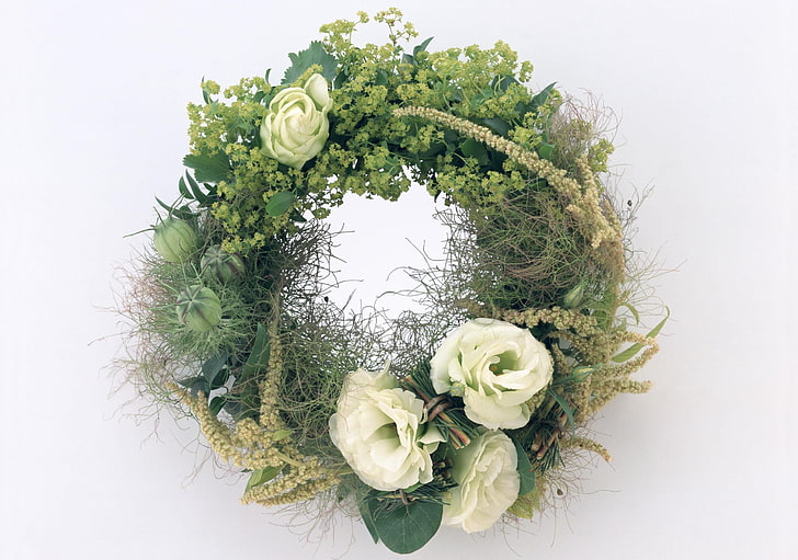 white lisianthus flowers wreath, lisianthus russell, flowers, wreath, green, composition, HD wallpaper
