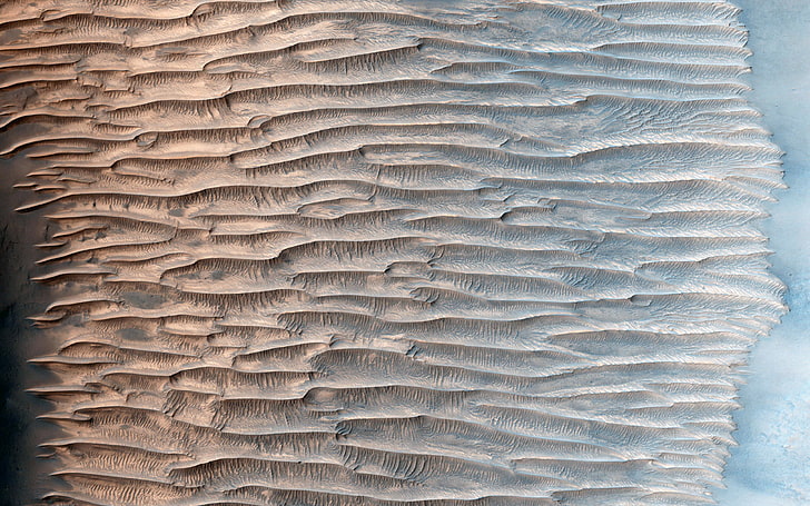 Feathery Ridges, astronomy, brown, lightblue, mars, marsreconnaissanceorbiter, photography, planets, space, HD wallpaper