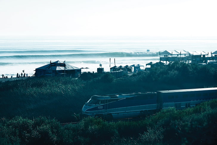 흰색과 파란색 기차, 서핑, 바다, 기차, HD 배경 화면