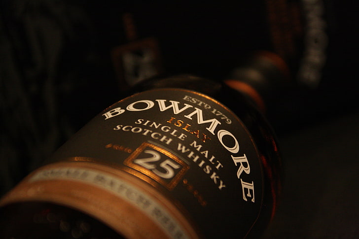 bottles, alcohol, Bowmore, whisky, depth of field, Isle of Islay, Scotch, HD wallpaper