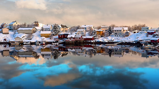 Norway, Lofoten, winter, house, snow, boats, water reflection, Norway, Lofoten, Winter, House, Snow, Boats, Water, Reflection, HD wallpaper HD wallpaper