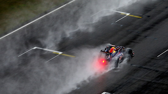 Samochód wyścigowy Tor wyścigowy Formuła 1 F1 Rain Mist HD, samochody, samochód, wyścig, tor, mgła, deszcz, f1, jeden, formuła, Tapety HD HD wallpaper