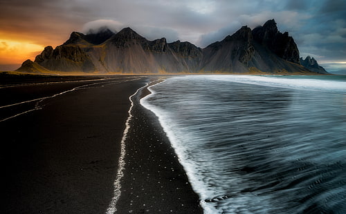 montagne brune, eau, nature, Islande, côte, mer, sombre, Fond d'écran HD HD wallpaper