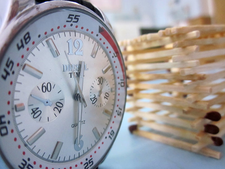 Montre chronographe ronde argentée, heures, minimale, cadran, Fond d'écran HD
