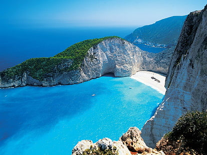 grecka wyspa grecja plaża morze zakynthos wrak statku klif łódź krajobraz navagio plaża przyroda fotografia góry, Tapety HD HD wallpaper