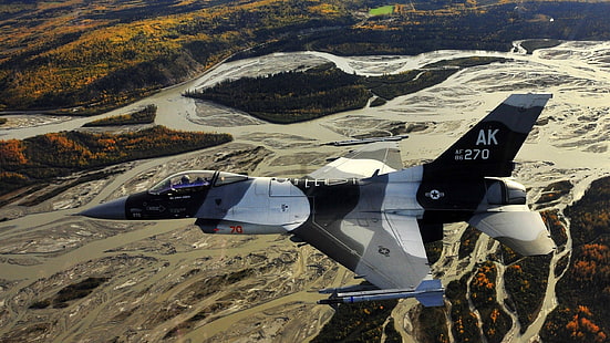 бял и черен AK 270, военен, самолет, военен самолет, реактивен изтребител, Аляска, река, General Dynamics F-16 Fighting Falcon, ВВС на САЩ, HD тапет HD wallpaper