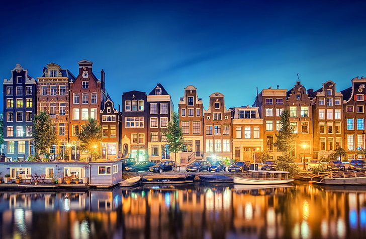أضواء أمستردام ، المباني الخرسانية البنية ، أوروبا ، هولندا ، الأضواء ، المباني ، أمستردام، خلفية HD