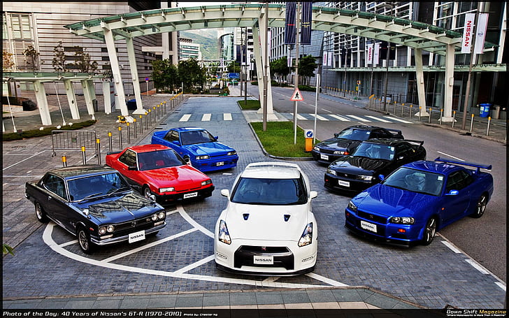 Nissan Skyline GTR HD, бял нисан gtr; два сини седана; три черни седана; 1 червен седан ;, автомобили, нисан, силует, gtr, HD тапет