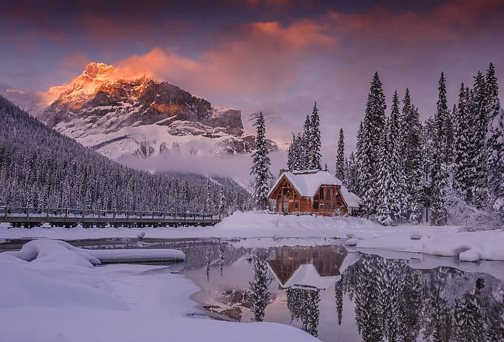 winter, forest, snow, mountains, reflection, ate, Canada, house, British Columbia, Yoho National Park, Canadian Rockies, Emerald Lake, Canadian Rocky Mountains, Lake Emerald, HD wallpaper