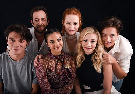 Riverdale, Veronica Lodge, Camila Mendes, Betty Cooper, Cole Sprouse, Lili Reinhart, Cheryl Blossom, Madelaine Petsch, Archie Andrews, Jughead Jones, K.J. Apa, Luke Perry, Fred Andrews, Tapety HD HD wallpaper