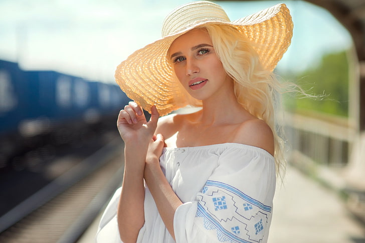 mujer, rubia, sombrero, retrato, ferrocarril, tren, profundidad de campo, Fondo de pantalla HD