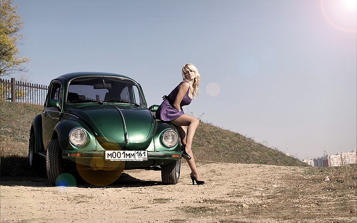 women with cars, violet dress, dress, high heels, black heels, blonde, Volkswagen Beetle, HD wallpaper