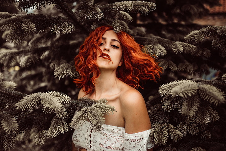 redhead, women, trees, bare shoulders, HD wallpaper