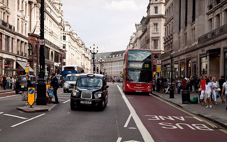 black car, london, street, traffic, bus, stop, people, buildings, architecture, HD wallpaper