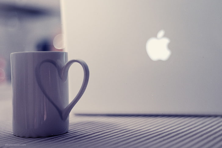 white ceramic mug and silver MacBook, heart, mug, mac, HD wallpaper