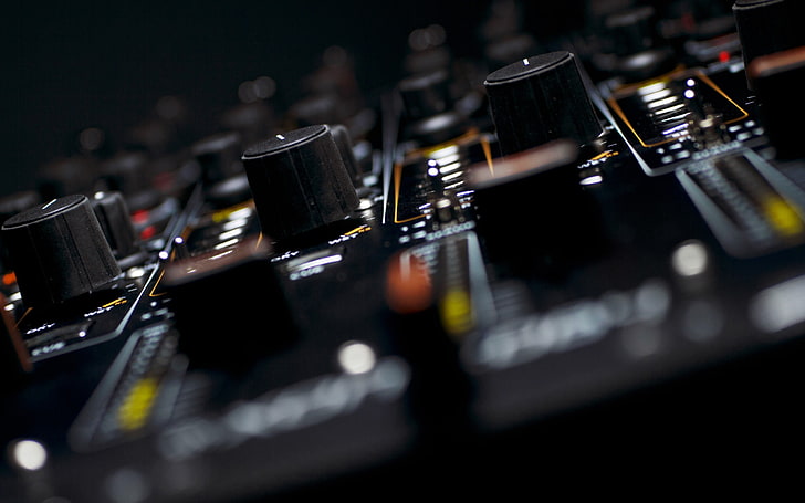close up photo of black electronic home appliance, mixing consoles, depth of field, technology, HD wallpaper