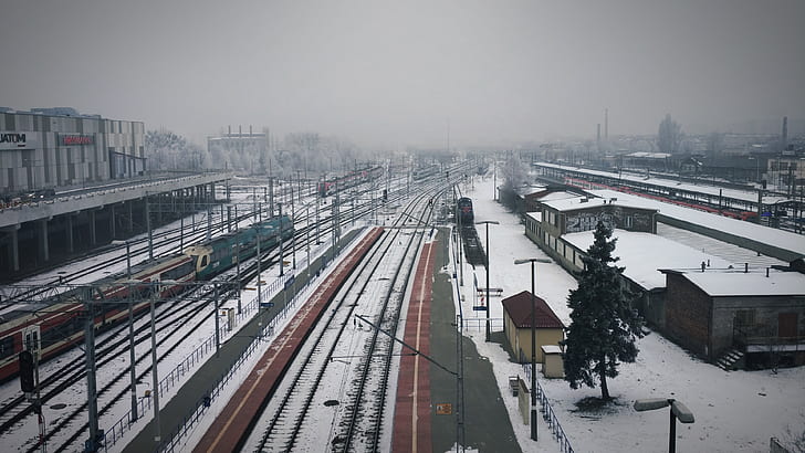 Полша, влак, жп гара, железопътна линия, зима, сняг, мъгла, Познан, HD тапет