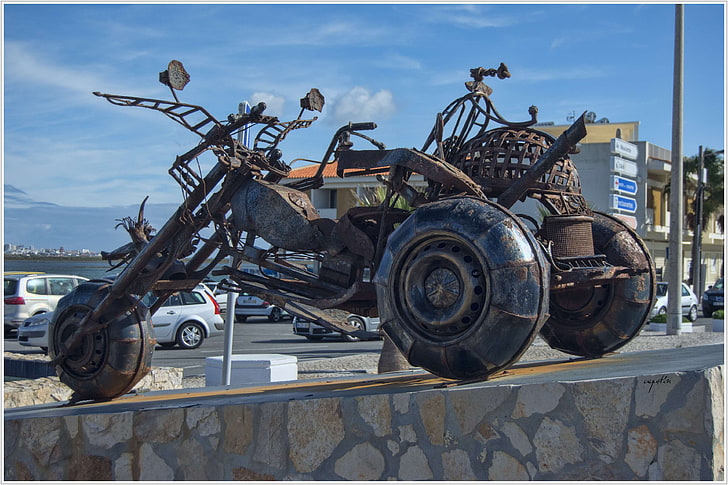 bike, monumental sculpture, motorbike, praia de faro portugal, rust, scrap metal, sculpture, three wheels, HD wallpaper