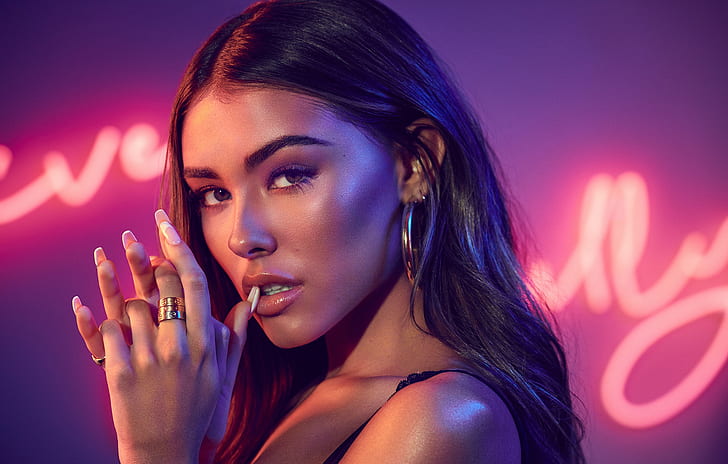 look, girl, light, sexy, ring, beauty, nails, Madison Beer, HD wallpaper